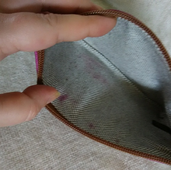 ⌛️CLEARANCE  - Authentic Dooney & Bourke zip pouch - Picture 3 of 4